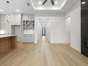 1611  Waweenoc Avenue , Dallas Texas 75216