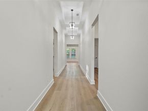 1611  Waweenoc Avenue , Dallas Texas 75216