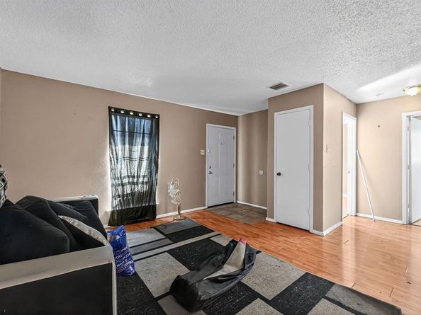 1465  Allegro Drive , Dallas Texas 75241