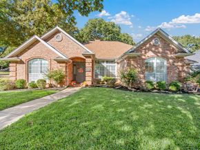 2824  Timber Hill Drive , Grapevine Texas 76051