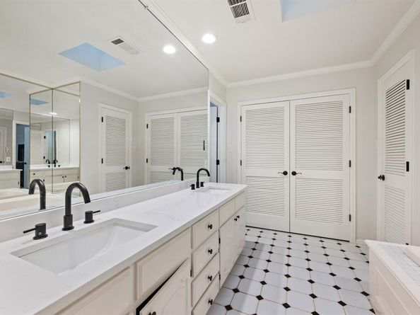 2824  Timber Hill Drive , Grapevine Texas 76051