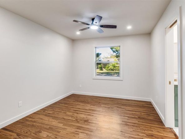 3106  Sharpview Lane , Dallas Texas 75228