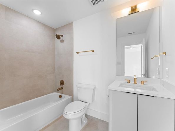 2315 S Vernon Avenue , Dallas Texas 75224