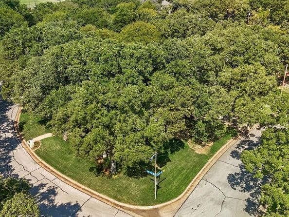 2419  Villa Vera Drive , Arlington Texas 76017