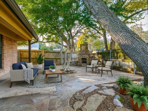 601 N Riverside Drive , Grapevine Texas 76051