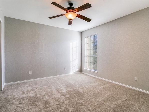 601 N Riverside Drive , Grapevine Texas 76051