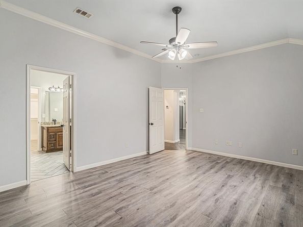 10005  Shelburne Road , Fort Worth Texas 76244