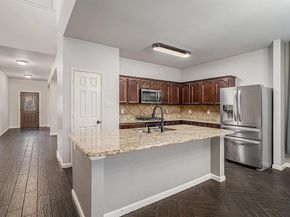 10005  Shelburne Road , Fort Worth Texas 76244