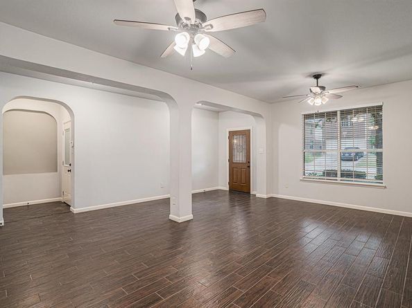 10005  Shelburne Road , Fort Worth Texas 76244