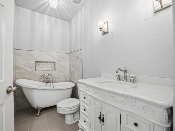 7909  Enclave Way , Dallas Texas 75218