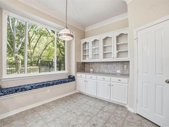 7909  Enclave Way , Dallas Texas 75218