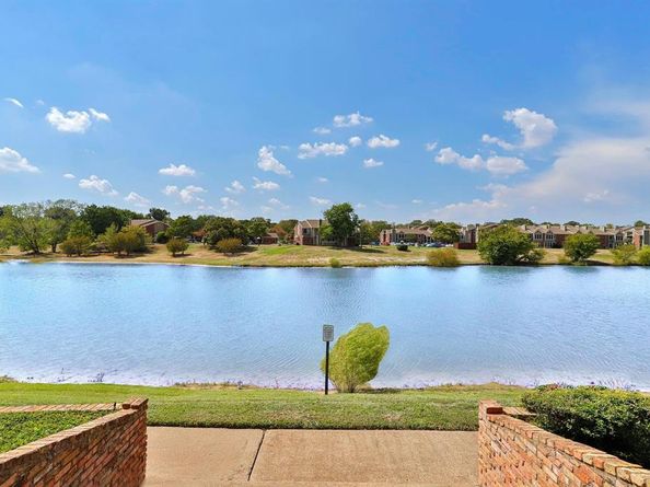 5945  River Bend  , Benbrook Texas 76132
