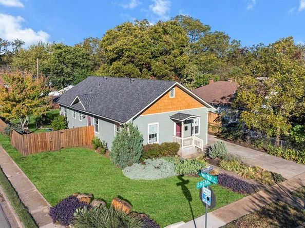 425  Brighton Avenue , Dallas Texas 75208