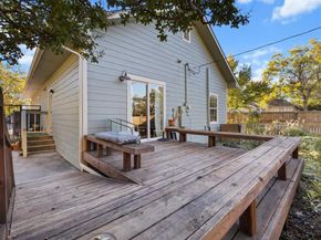 425  Brighton Avenue , Dallas Texas 75208