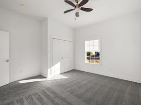 425  Brighton Avenue , Dallas Texas 75208