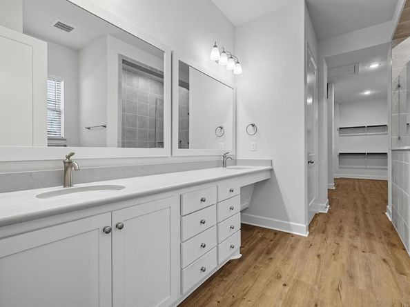 4815  Beaver Creek Drive , Arlington Texas 76005