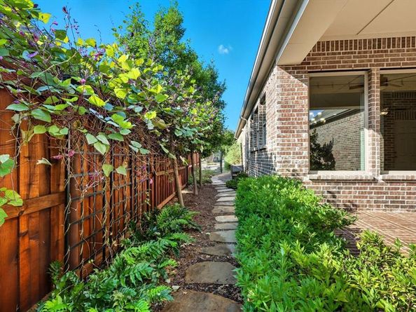 4815  Beaver Creek Drive , Arlington Texas 76005