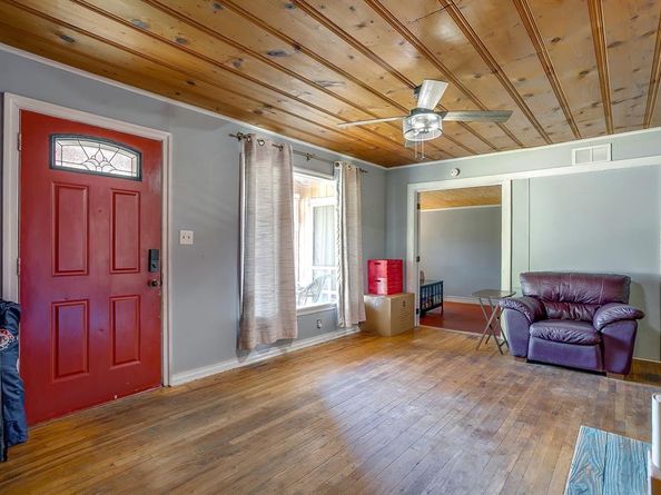 1005  Usher Street , Benbrook Texas 76126