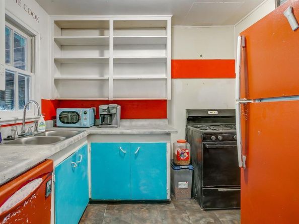 1005  Usher Street , Benbrook Texas 76126