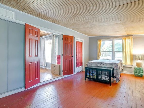 1005  Usher Street , Benbrook Texas 76126