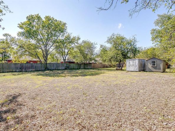 1005  Usher Street , Benbrook Texas 76126