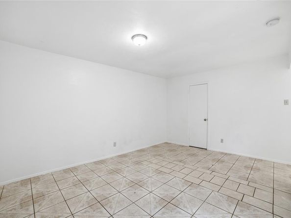 334  Valley Park Drive , Garland Texas 75043