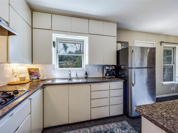 711  Dumont Drive , Richardson Texas 75080