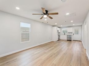 2512  Campbell Street , Fort Worth Texas 76105