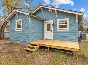 2512  Campbell Street , Fort Worth Texas 76105