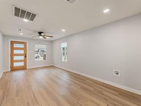 2512  Campbell Street , Fort Worth Texas 76105