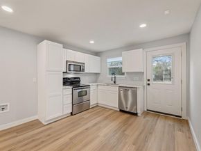 2512  Campbell Street , Fort Worth Texas 76105