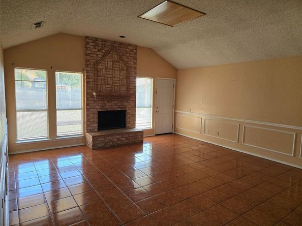 5537  Four Winds Drive , Arlington Texas 76018