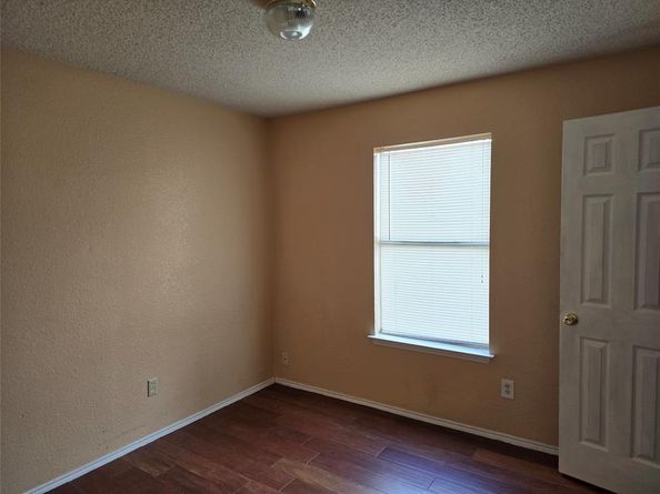 5537  Four Winds Drive , Arlington Texas 76018