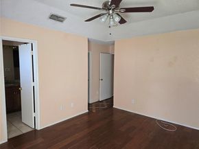 5537  Four Winds Drive , Arlington Texas 76018