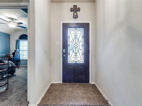 700  Lark Drive , Aubrey Texas 76227