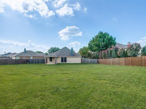 700  Lark Drive , Aubrey Texas 76227