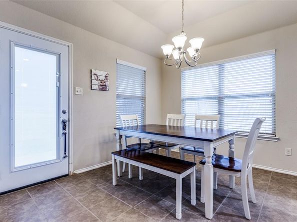 700  Lark Drive , Aubrey Texas 76227