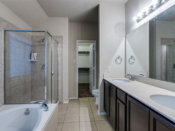 700  Lark Drive , Aubrey Texas 76227