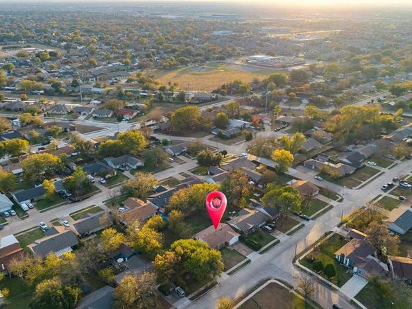 449  Springdale  , Grand Prairie Texas 75052