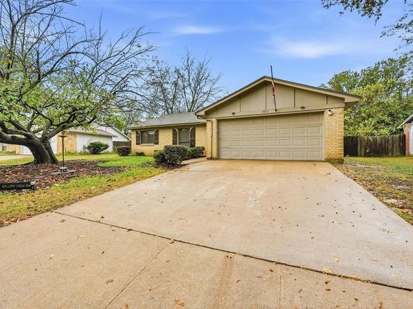 5910  Willow View Drive , Arlington Texas 76017