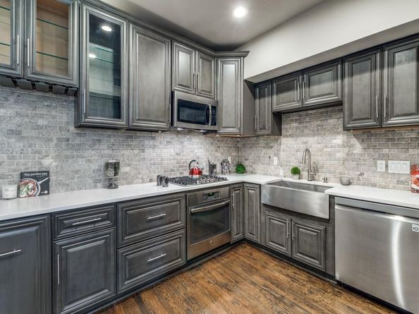 3352  Miro Place , Dallas Texas 75204