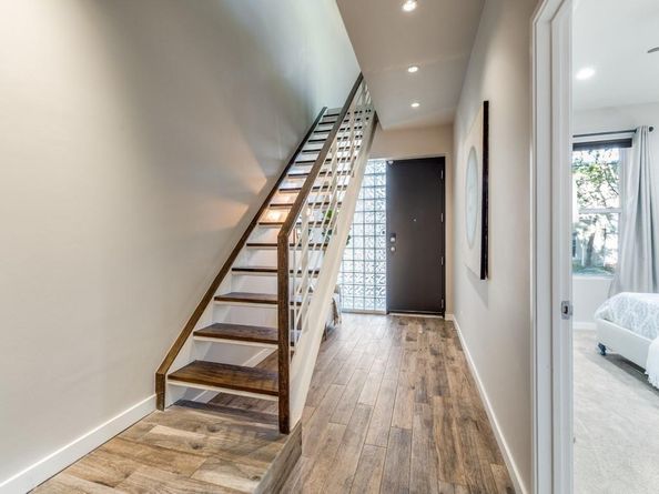 3352  Miro Place , Dallas Texas 75204