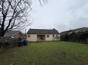 1515 E Waco Avenue , Dallas Texas 75216