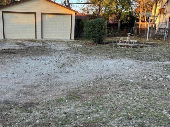 3629  Mt Vernon Avenue , Fort Worth Texas 76103