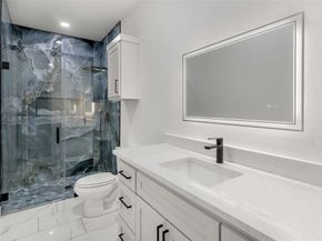 2827  Fernwood Avenue , Dallas Texas 75216