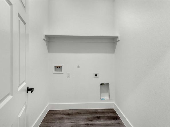 2827  Fernwood Avenue , Dallas Texas 75216