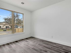 2827  Fernwood Avenue , Dallas Texas 75216