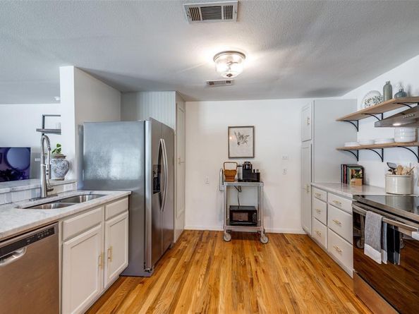 5415  Dartmouth Avenue , River Oaks Texas 76114