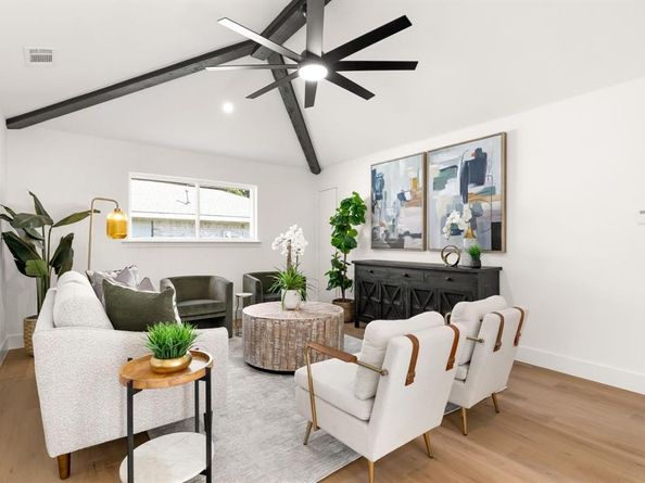 1002  Windsong Trail , Richardson Texas 75081