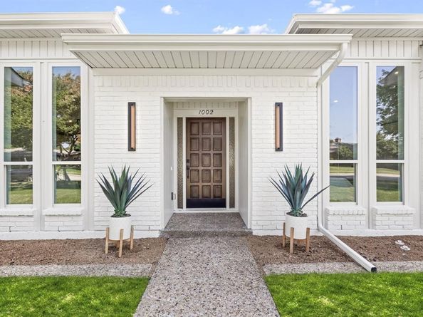 1002  Windsong Trail , Richardson Texas 75081